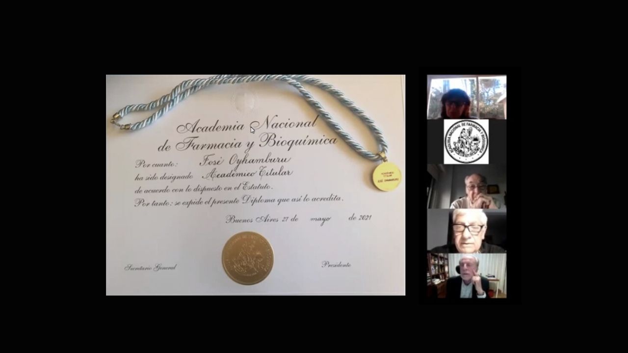 Reconocimiento al Dr. Oyhamburu